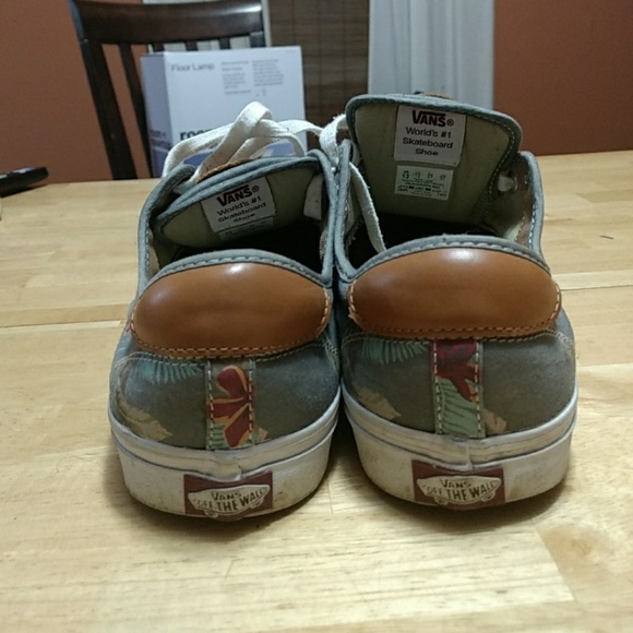 Vans - Picture 2 of 3